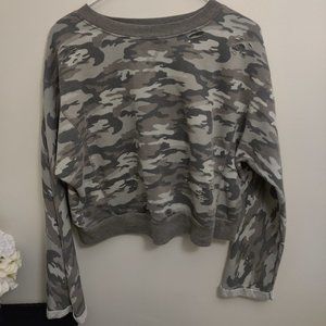 Rue 21 Camo Sweater Small